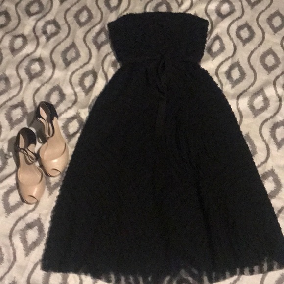 BCBG Dresses & Skirts - BLACK STRAPLESS ALINE DRESS